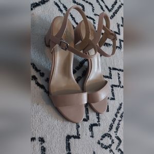 Neutral Heels size 7.5